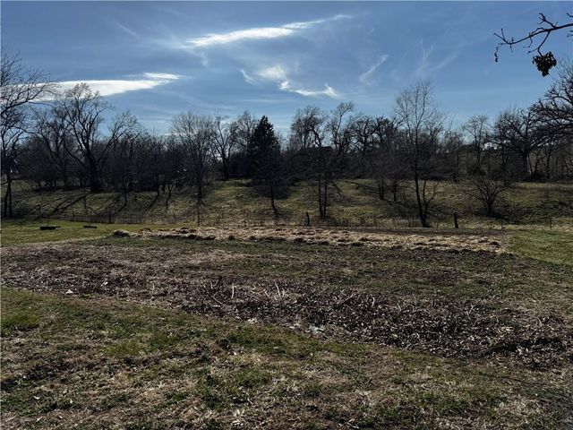 21352 State Highway 46 Highway, Maryville, MO 64468