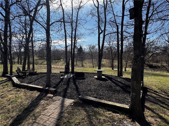 21352 State Highway 46 Highway, Maryville, MO 64468