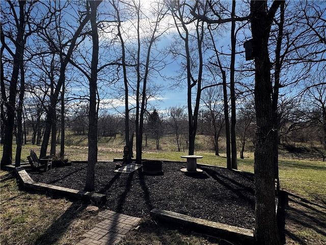 21352 State Highway 46 Highway, Maryville, MO 64468