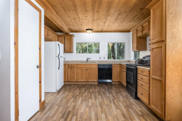 14772 River Ln, River Pines, CA 95675