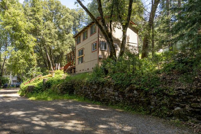 14772 River Ln, River Pines, CA 95675