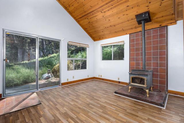 14772 River Ln, River Pines, CA 95675