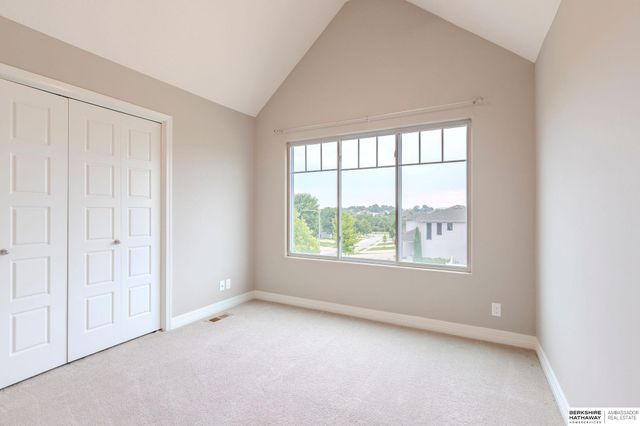 4504 S 198th Street, Omaha, NE 68135