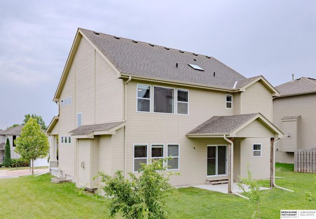 4504 S 198th Street, Omaha, NE 68135