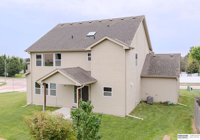 4504 S 198th Street, Omaha, NE 68135