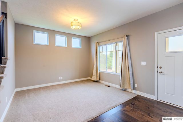 4504 S 198th Street, Omaha, NE 68135