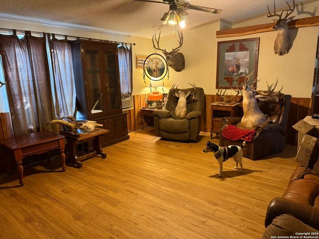 632 Academy B, Blanco, TX 78606