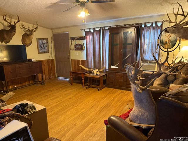 632 Academy B, Blanco, TX 78606