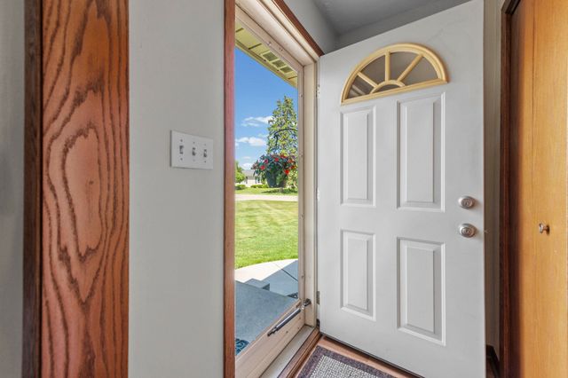 42355 Tessmer Drive, Sterling Heights, MI 48314