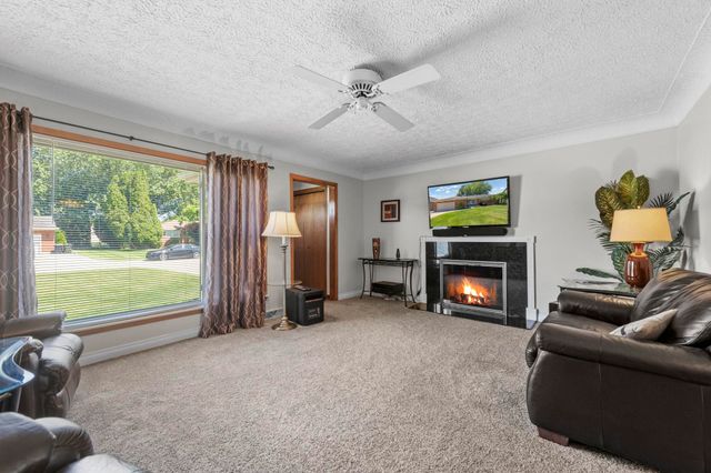 42355 Tessmer Drive, Sterling Heights, MI 48314