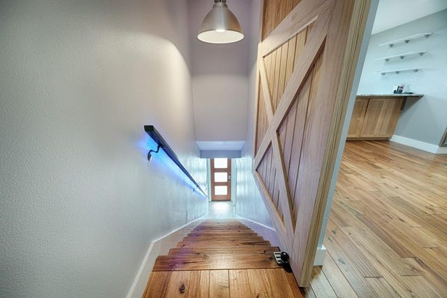 901 W Mary ST, Austin, TX 78704