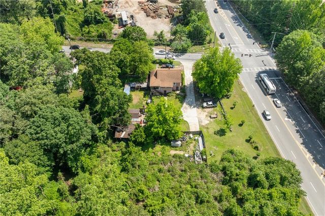 2667 Peyton NW Road, Atlanta, GA 30318