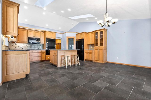 9410 MEMORY LANE, Neenah, WI 54956