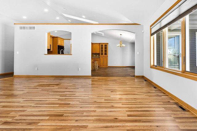 9410 MEMORY LANE, Neenah, WI 54956