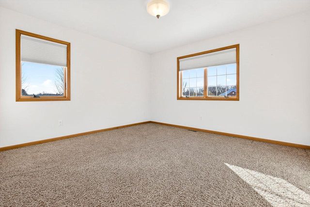 9410 MEMORY LANE, Neenah, WI 54956