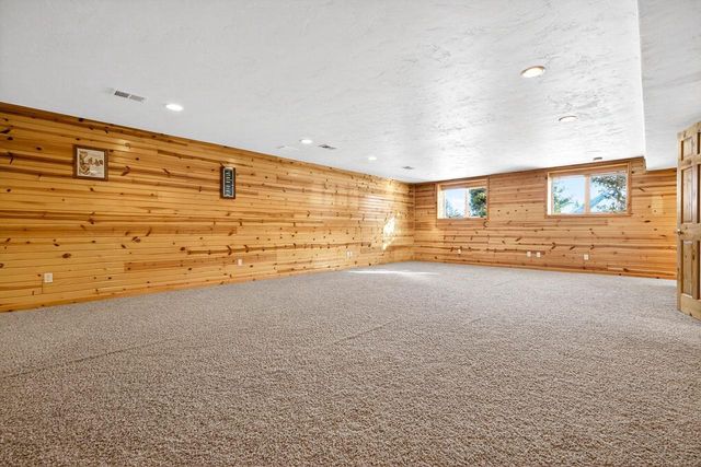 9410 MEMORY LANE, Neenah, WI 54956