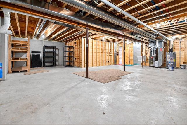 9410 MEMORY LANE, Neenah, WI 54956