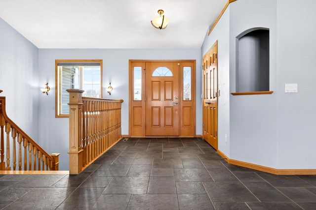 9410 MEMORY LANE, Neenah, WI 54956