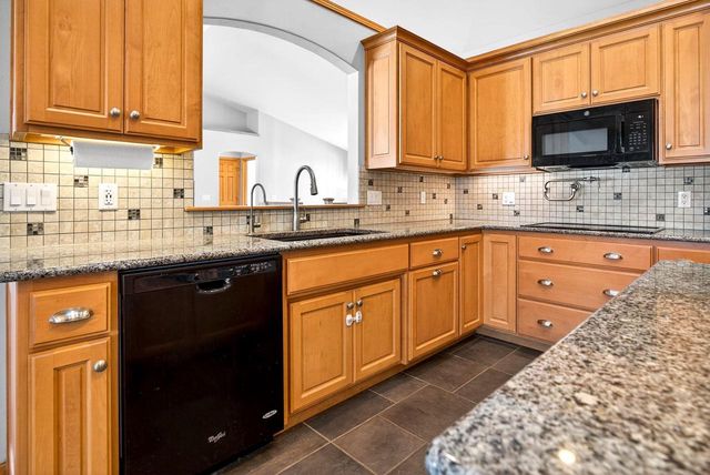 9410 MEMORY LANE, Neenah, WI 54956