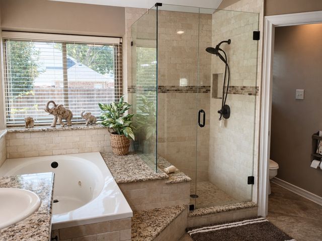 2902 Redstone Drive, Arlington, TX 76001