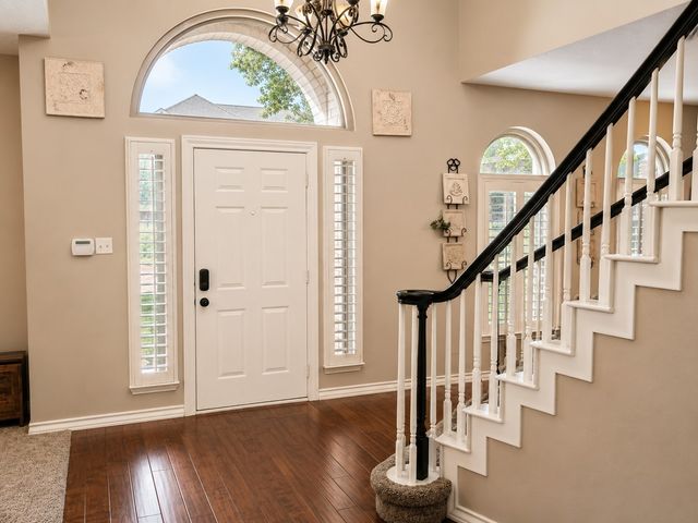 2902 Redstone Drive, Arlington, TX 76001