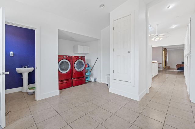 8705 S View RD, Austin, TX 78737