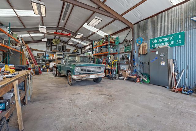8705 S View RD, Austin, TX 78737