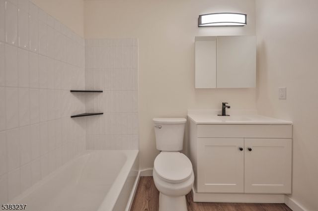 2015 Spruce Hills Dr, Glen Gardner Boro, NJ 08826