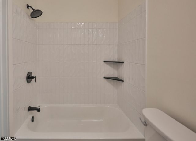 2015 Spruce Hills Dr, Glen Gardner Boro, NJ 08826