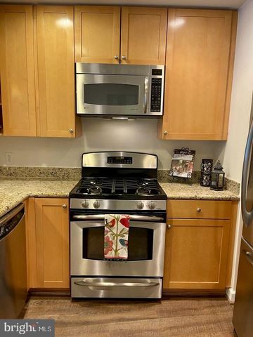 3600 S GLEBE RD #326W, Arlington, VA 22202