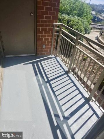 3600 S GLEBE RD #326W, Arlington, VA 22202
