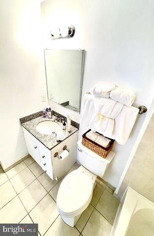 3600 S GLEBE RD #326W, Arlington, VA 22202