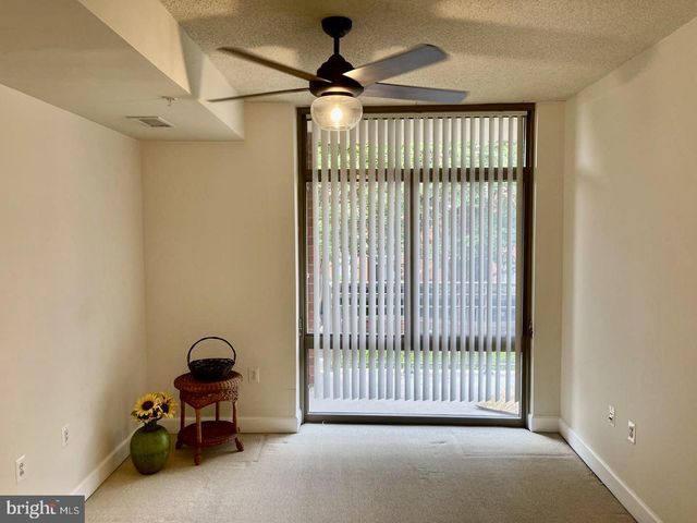 3600 S GLEBE RD #326W, Arlington, VA 22202