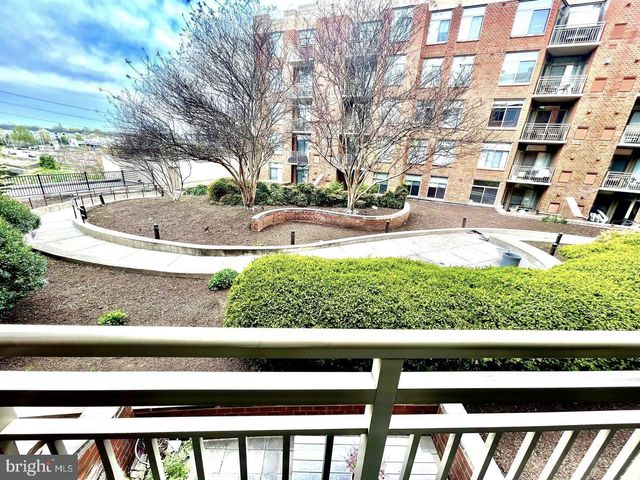 3600 S GLEBE RD #326W, Arlington, VA 22202