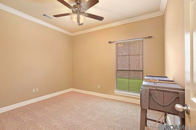 16704 Highland Club Ave, Baton Rouge, LA 70817