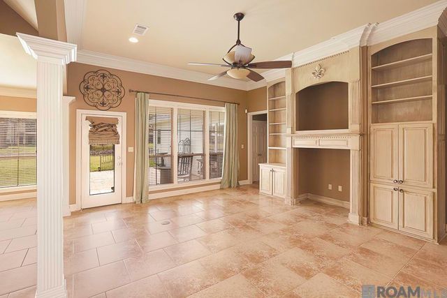 16704 Highland Club Ave, Baton Rouge, LA 70817