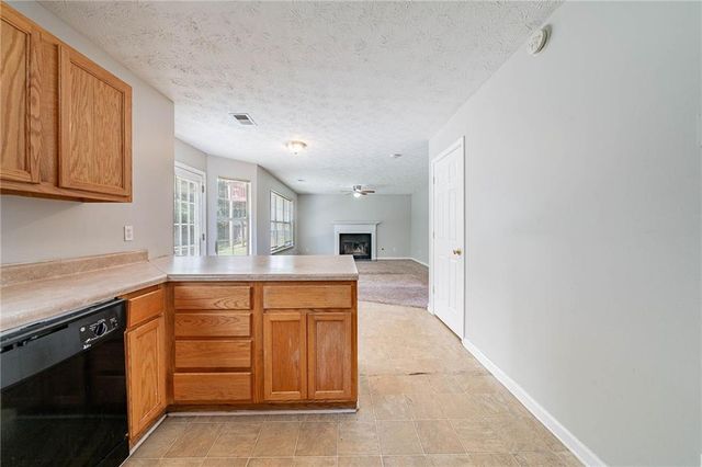 3283 Sugar Creek Falls SE Avenue, Atlanta, GA 30316