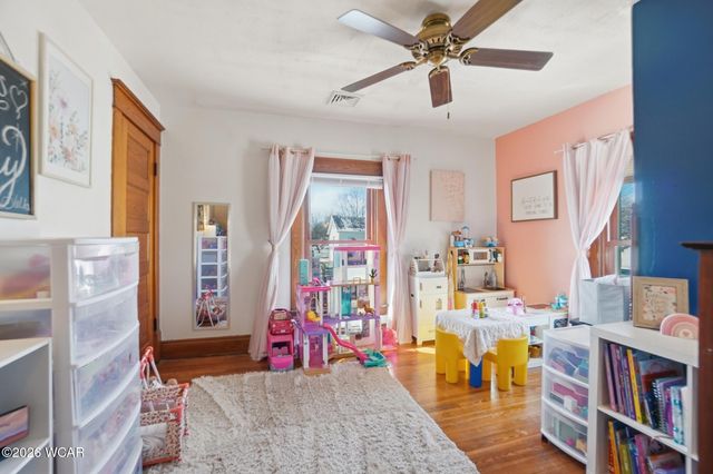 602 W Benton Street, Wapakoneta, OH 45895