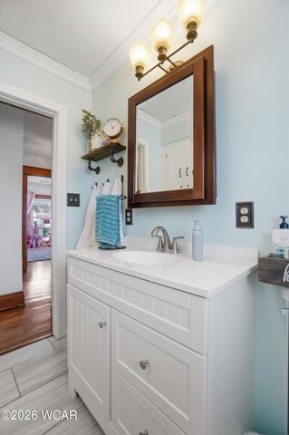 602 W Benton Street, Wapakoneta, OH 45895