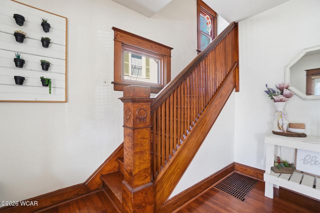 602 W Benton Street, Wapakoneta, OH 45895