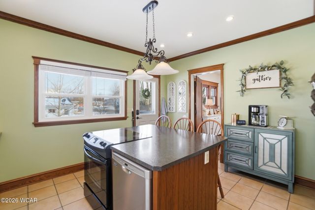 602 W Benton Street, Wapakoneta, OH 45895