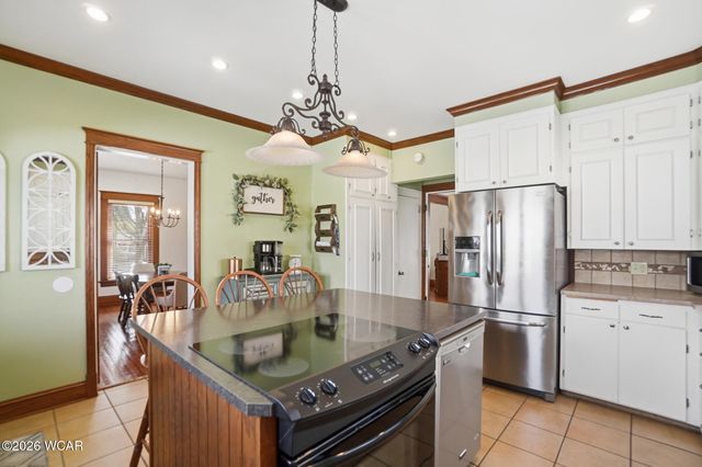 602 W Benton Street, Wapakoneta, OH 45895