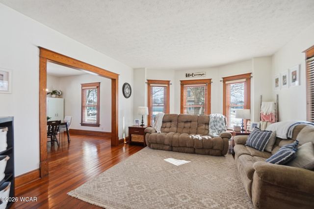 602 W Benton Street, Wapakoneta, OH 45895