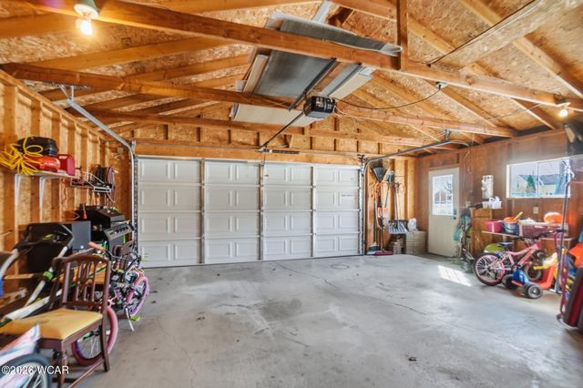 602 W Benton Street, Wapakoneta, OH 45895