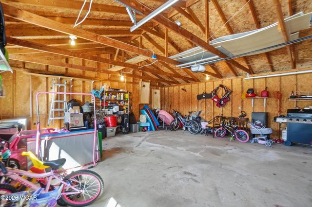 602 W Benton Street, Wapakoneta, OH 45895