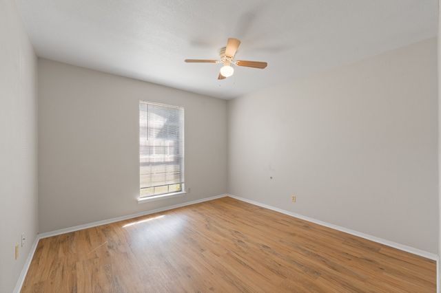 541 Sandra Lane, Burleson, TX 76028