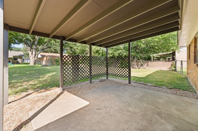 541 Sandra Lane, Burleson, TX 76028