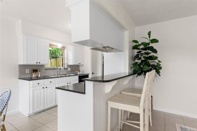 10626 Ivyridge Road, Houston, TX 77043