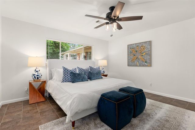 10626 Ivyridge Road, Houston, TX 77043