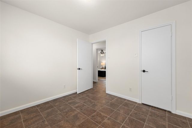 10626 Ivyridge Road, Houston, TX 77043